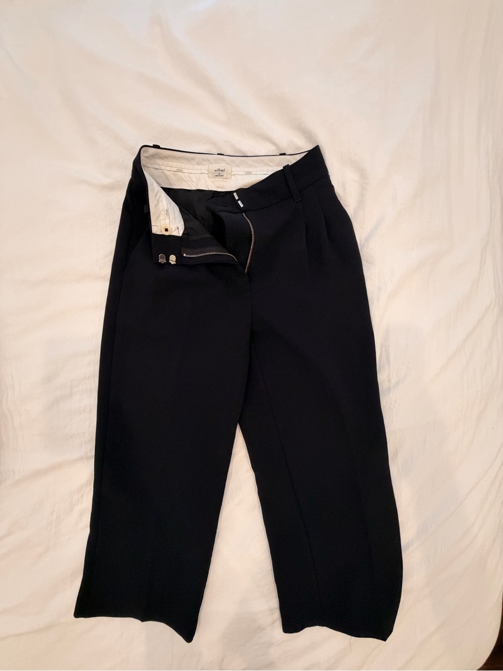Aritzia Wilfred Effortless Cropped Pant